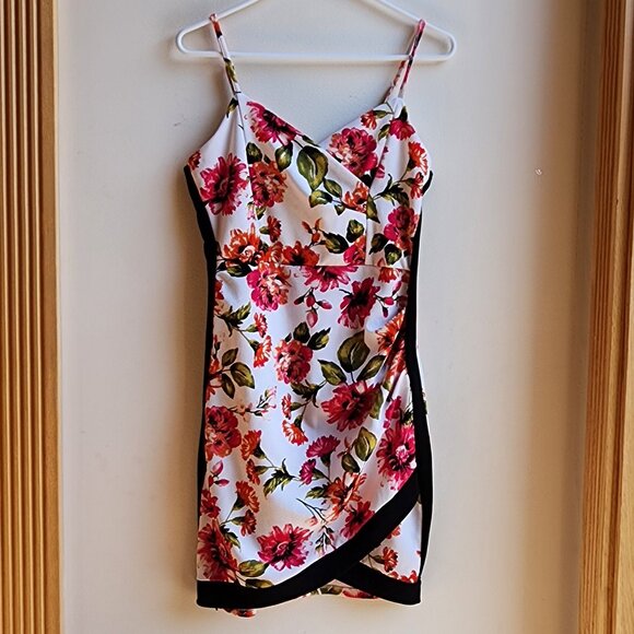 Almost Famous Juniors Thin Strap Floral Semi Formal Dress Size XL - Picture 1 of 13